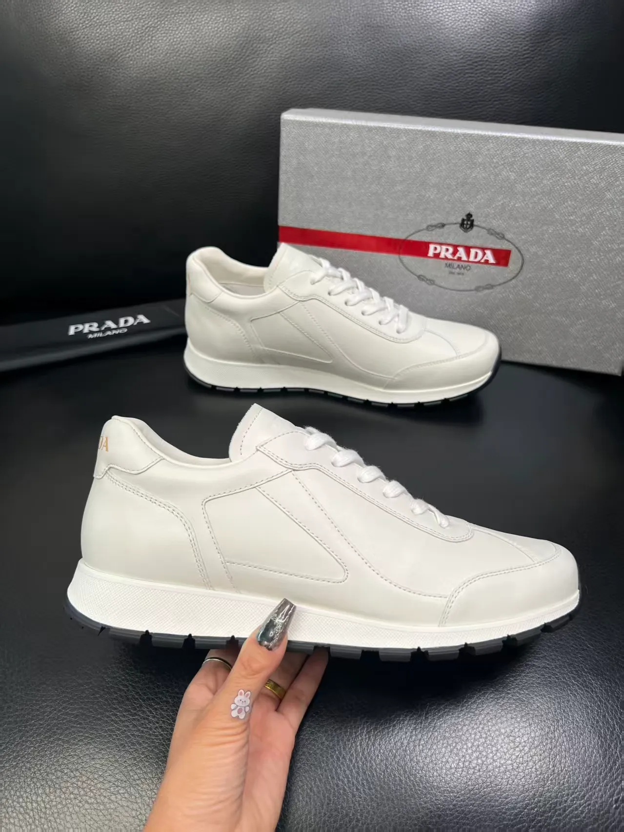 Factory price: 438💰Prada new men's leather sports shoes, the highest version on the market, any comparison is welcome🆚! The original leather has excellent texture and is super high-end! Fetal sheep net lining imported from Italy, removable pad! Luxurious materials and fine workmanship, highly recommended! Code number: 38-44, customized 45